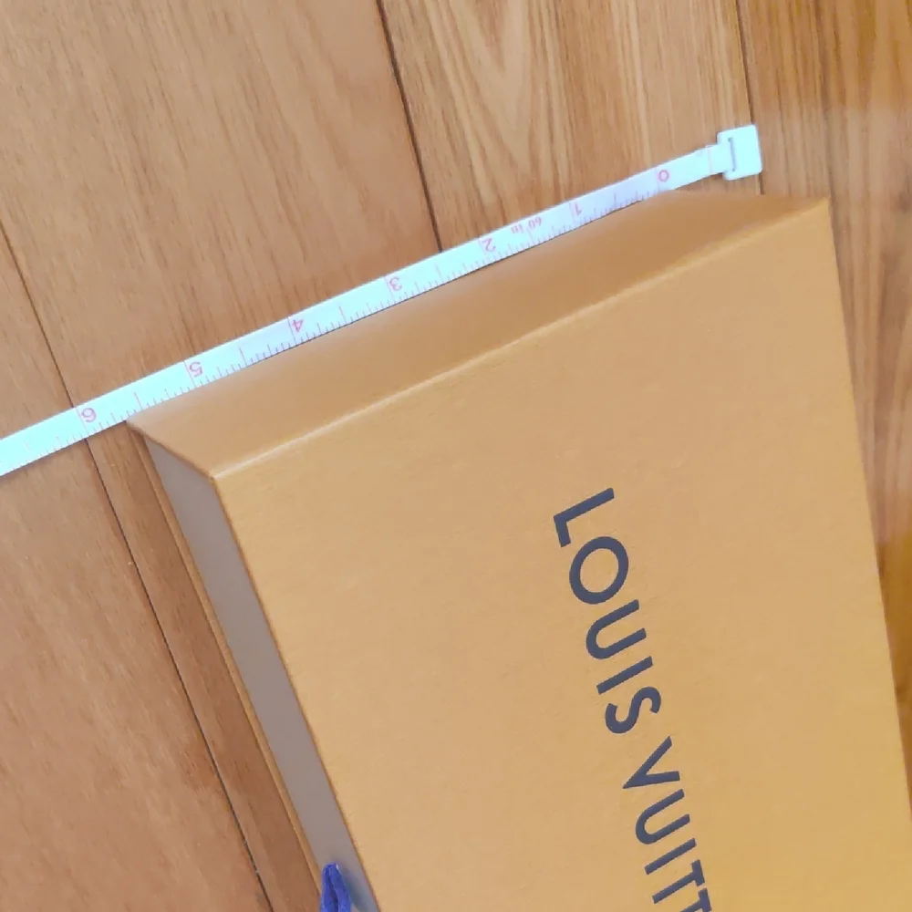 Louis Vuitton Yellow Set with Blue Accents - Picture 3 of 10